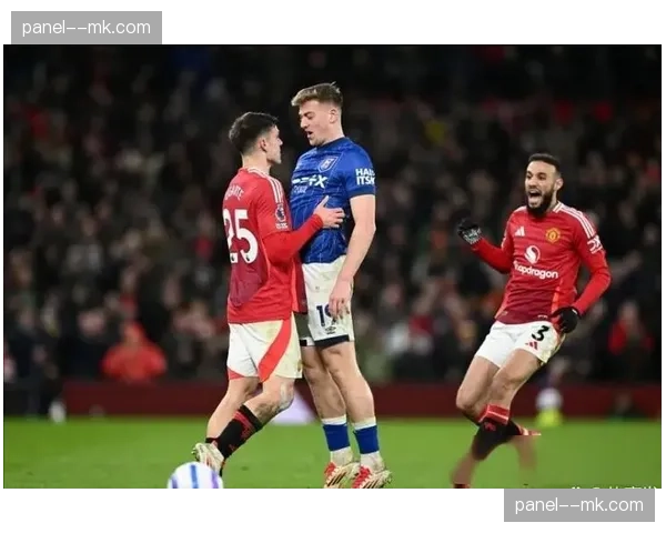 英超官方公布第28轮裁判安排,达伦-英格兰将执法阿森纳对阵切尔西 英超官方公布第28轮裁判安排,达伦-英格兰将执法阿森纳对阵切尔西