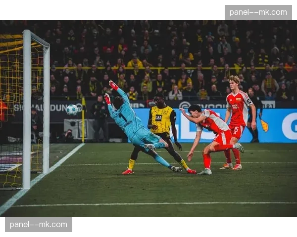 评论:高位逼抢盛行,是否意味着欧冠赛场“控球至上”哲学已过时? 评论:高位逼抢盛行,是否意味着欧冠赛场“控球至上”哲学已过时?